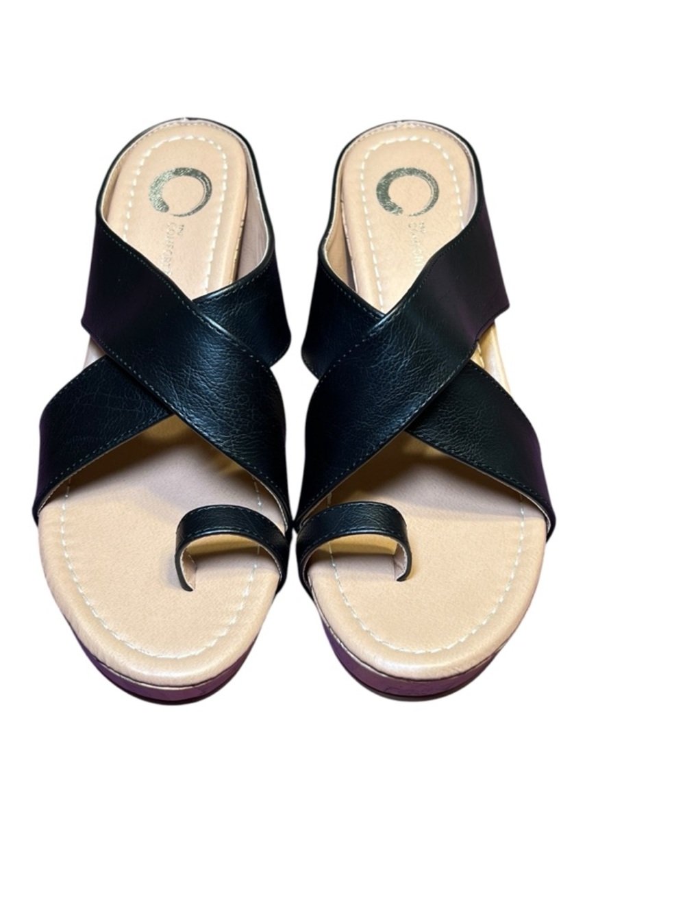 Journee Collection Black Cross-Strap Toe Loop Sandals Size 7.5